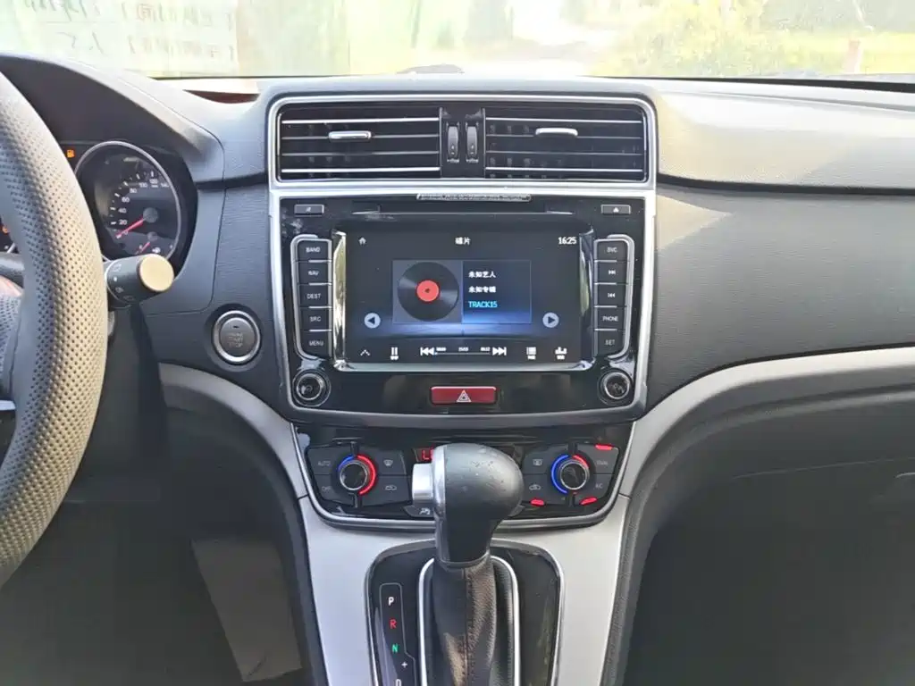 Haval M6 — миниатюра 13