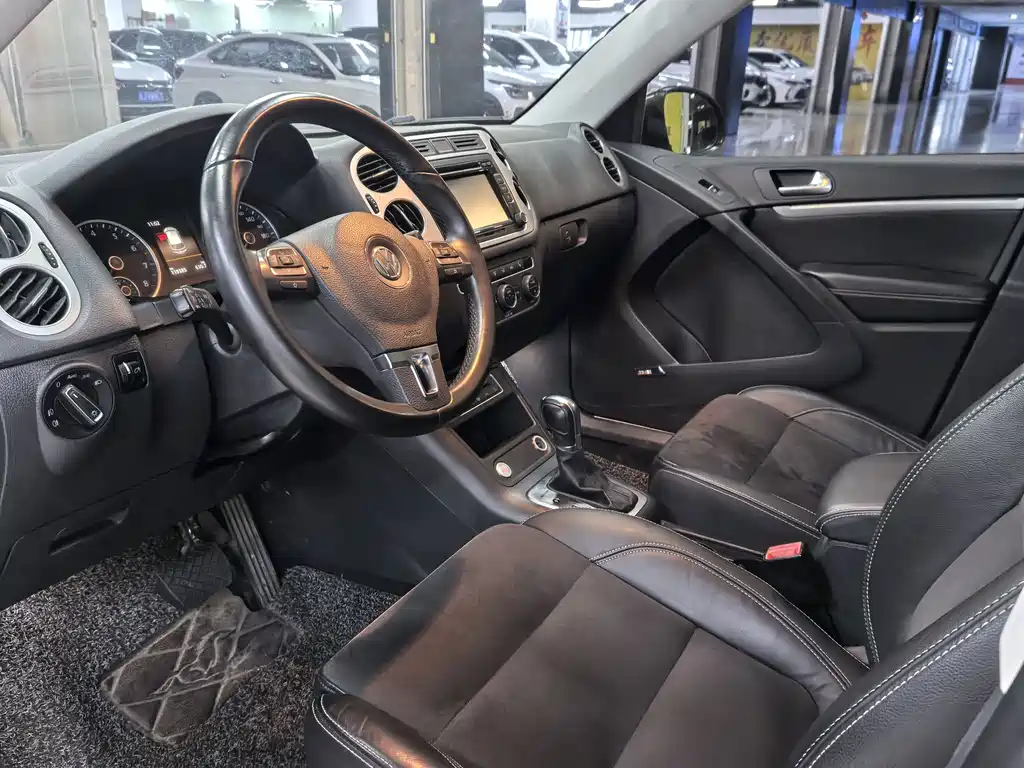 Volkswagen Tiguan — миниатюра 8