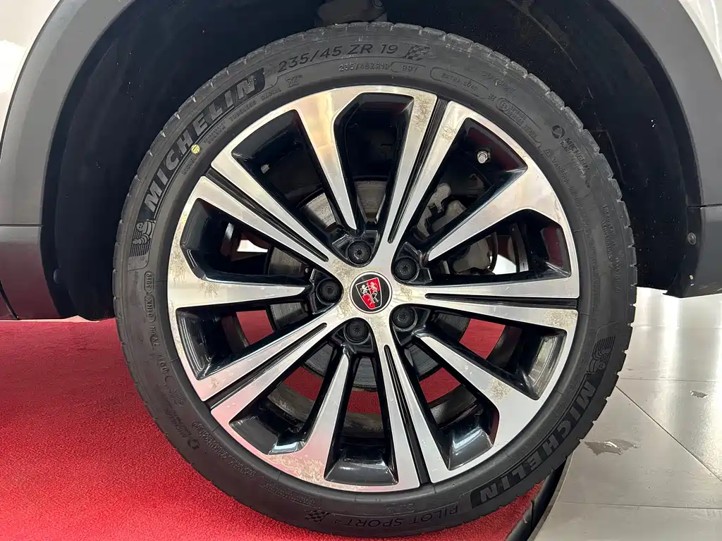 Roewe RX5 MAX — миниатюра 36