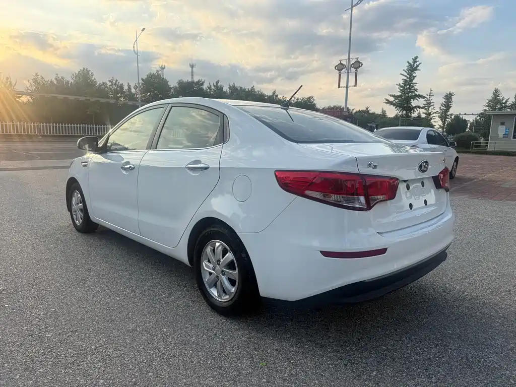Kia K2 — миниатюра 6