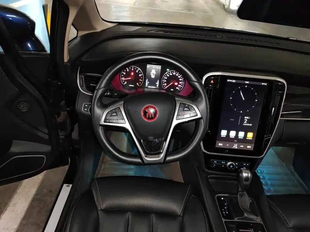 BYD MAX — миниатюра 3