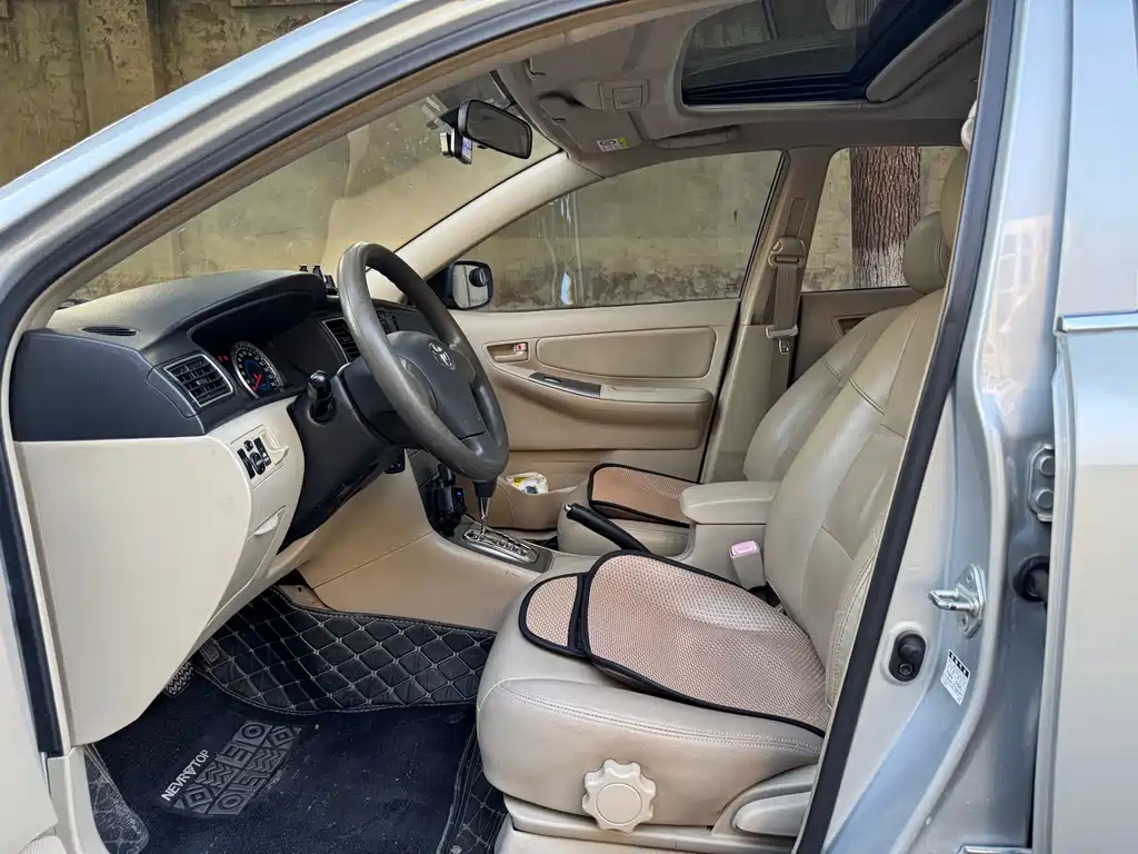 Toyota Corolla — миниатюра 6