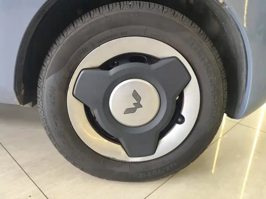 Wuling MINIEV — миниатюра 6