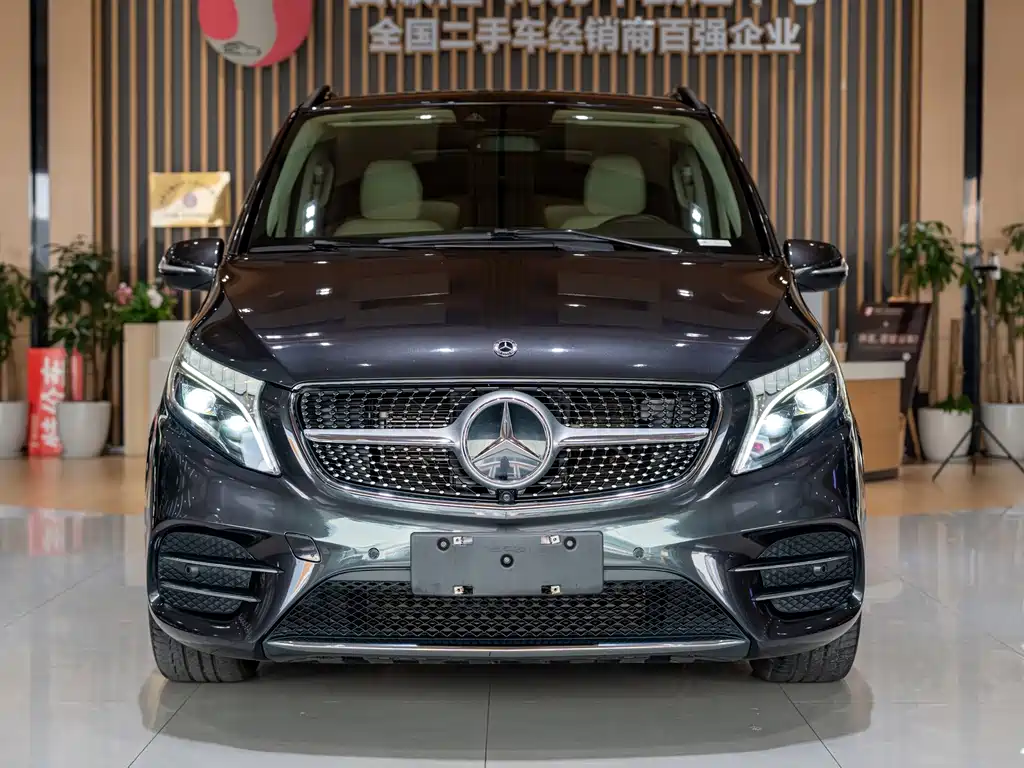 Mercedes-Benz V-Class — миниатюра 2