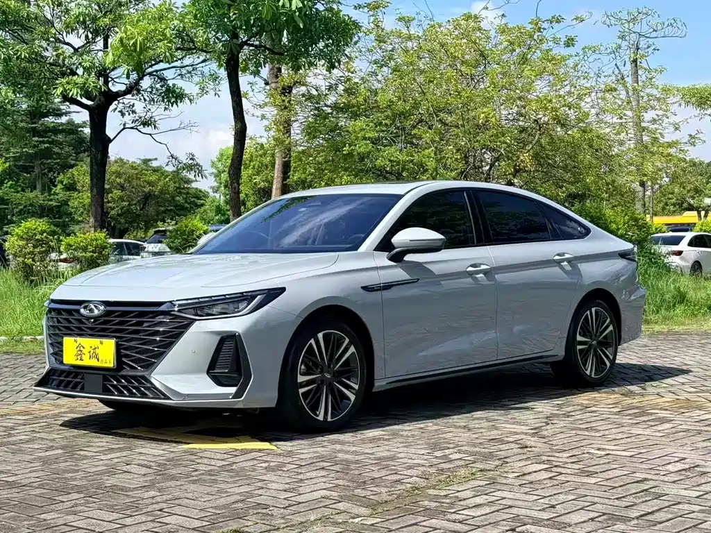 Chery Arrizo 8