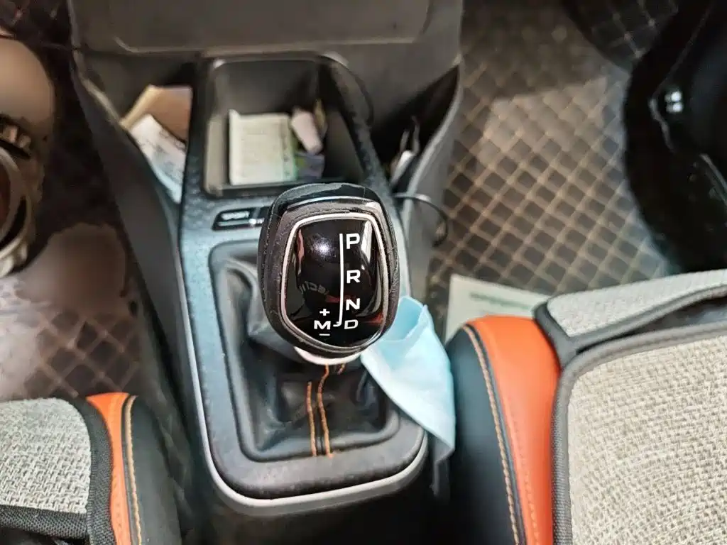Geely Vision X1 — миниатюра 6