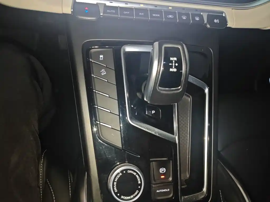 Geely Boyue — миниатюра 14