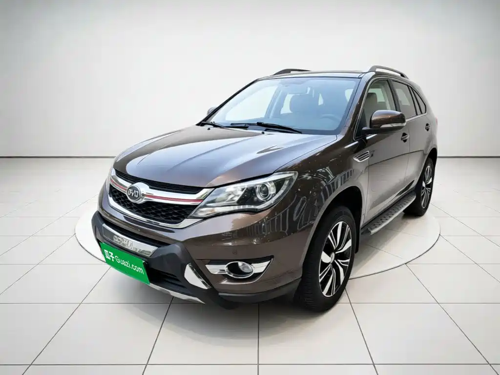 BYD S7