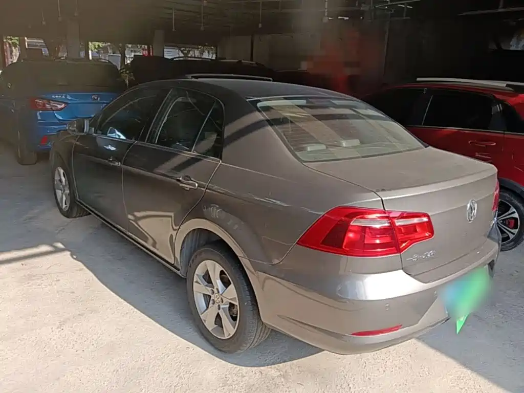 Volkswagen Bora — миниатюра 5