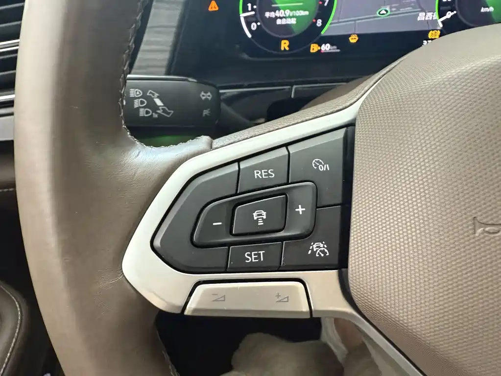 Volkswagen Viloran 380TSI Premium Edition, фото 14