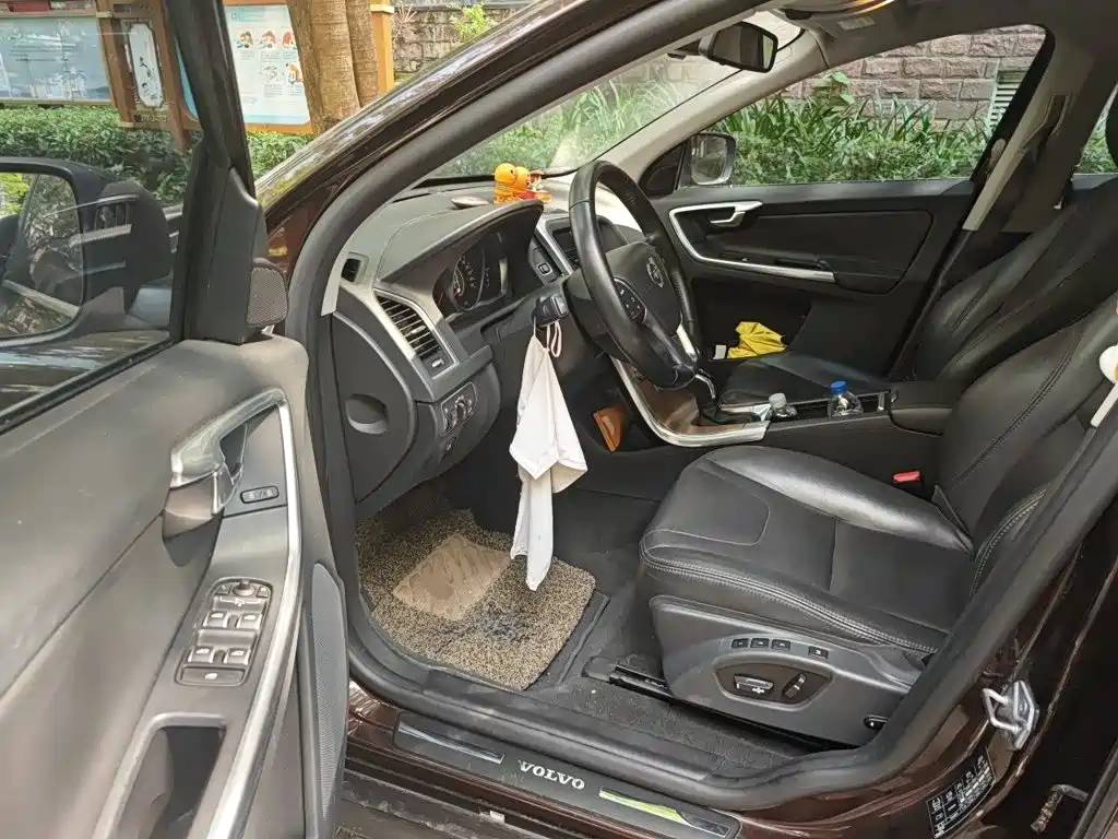 Volvo XC60 — миниатюра 17
