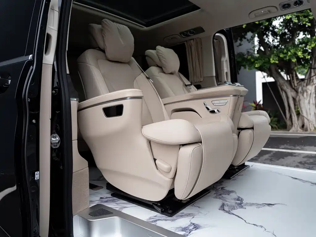 Mercedes-Benz V-Class — миниатюра 8