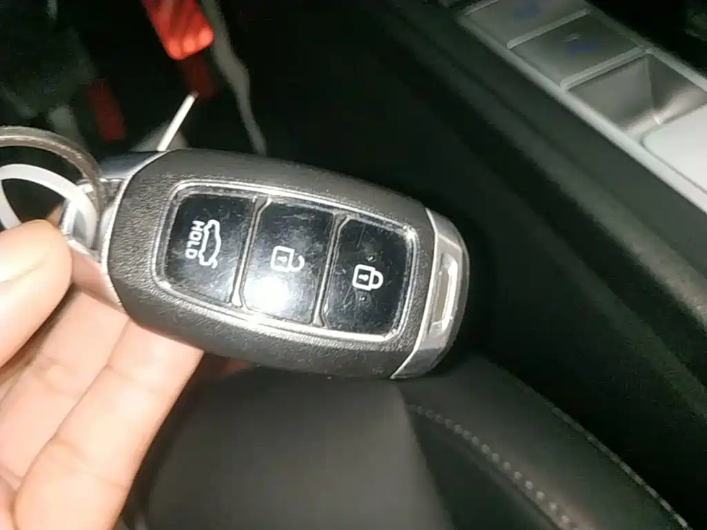 Hyundai Elantra — миниатюра 9
