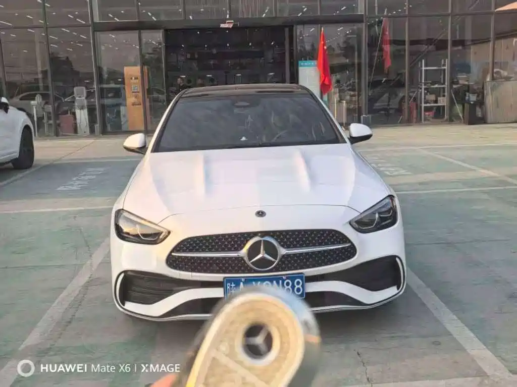 Mercedes-Benz C-Class — миниатюра 2