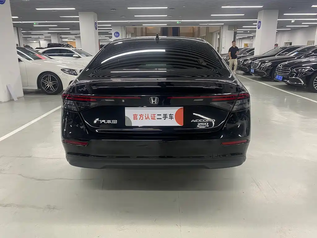 Honda Accord — миниатюра 20