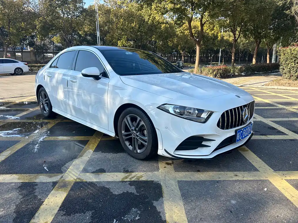 MERCEDES-BENZ A CLASS