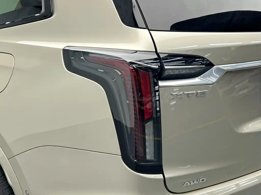 Cadillac XT6 — миниатюра 10