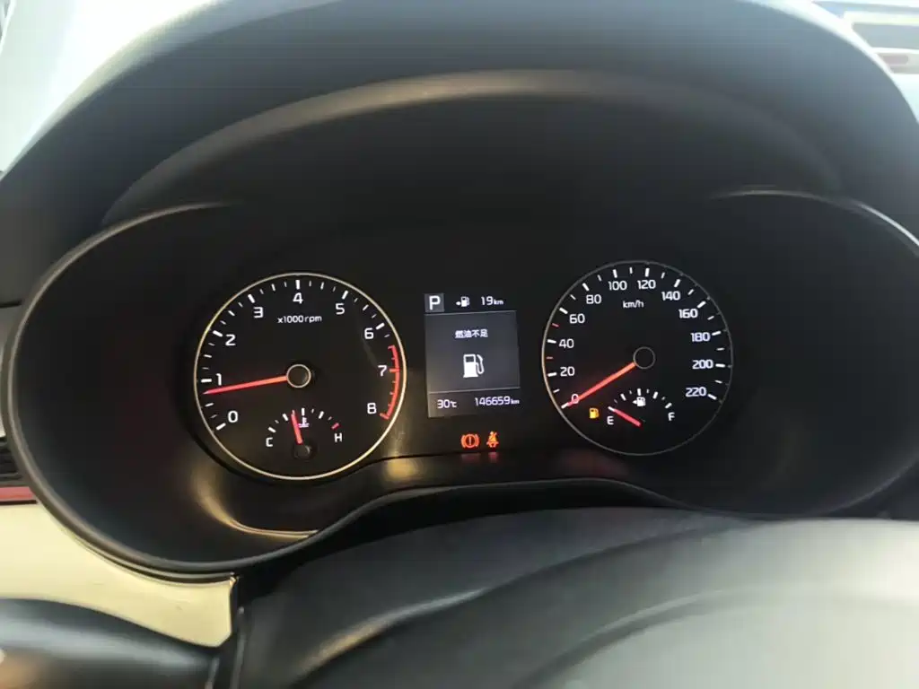 Kia KX Cross — миниатюра 12