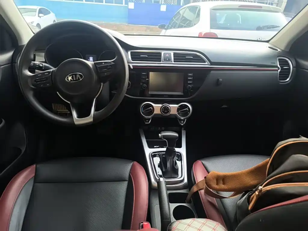 Kia KX Cross — миниатюра 10