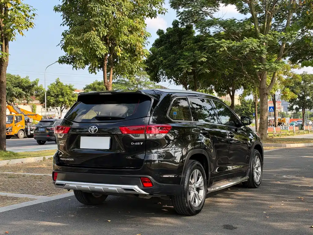 Toyota Highlander — миниатюра 8