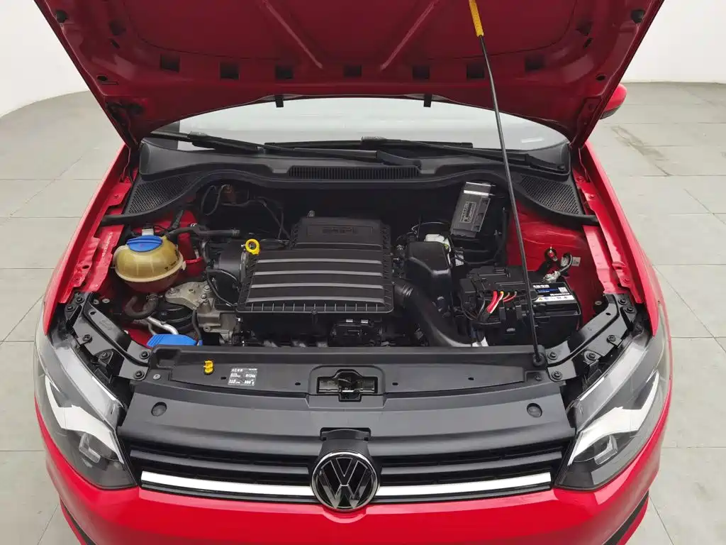 Volkswagen Polo — миниатюра 6