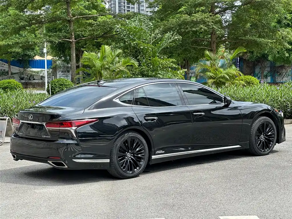 Lexus LS 2018 500h Executive V