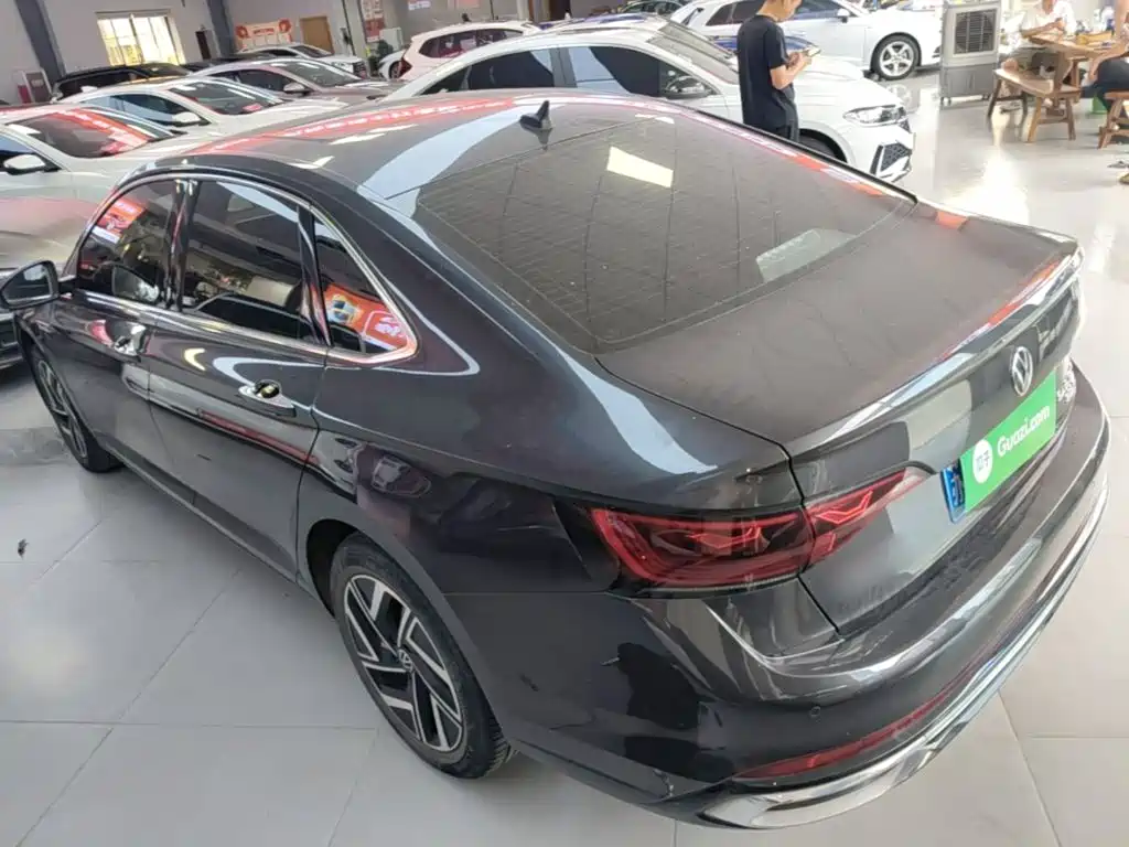 Volkswagen Sagitar — миниатюра 5