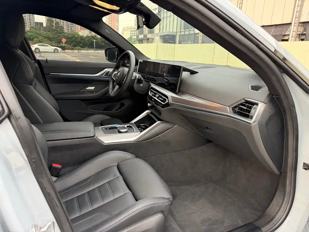 BMW i4 M 2023 M50