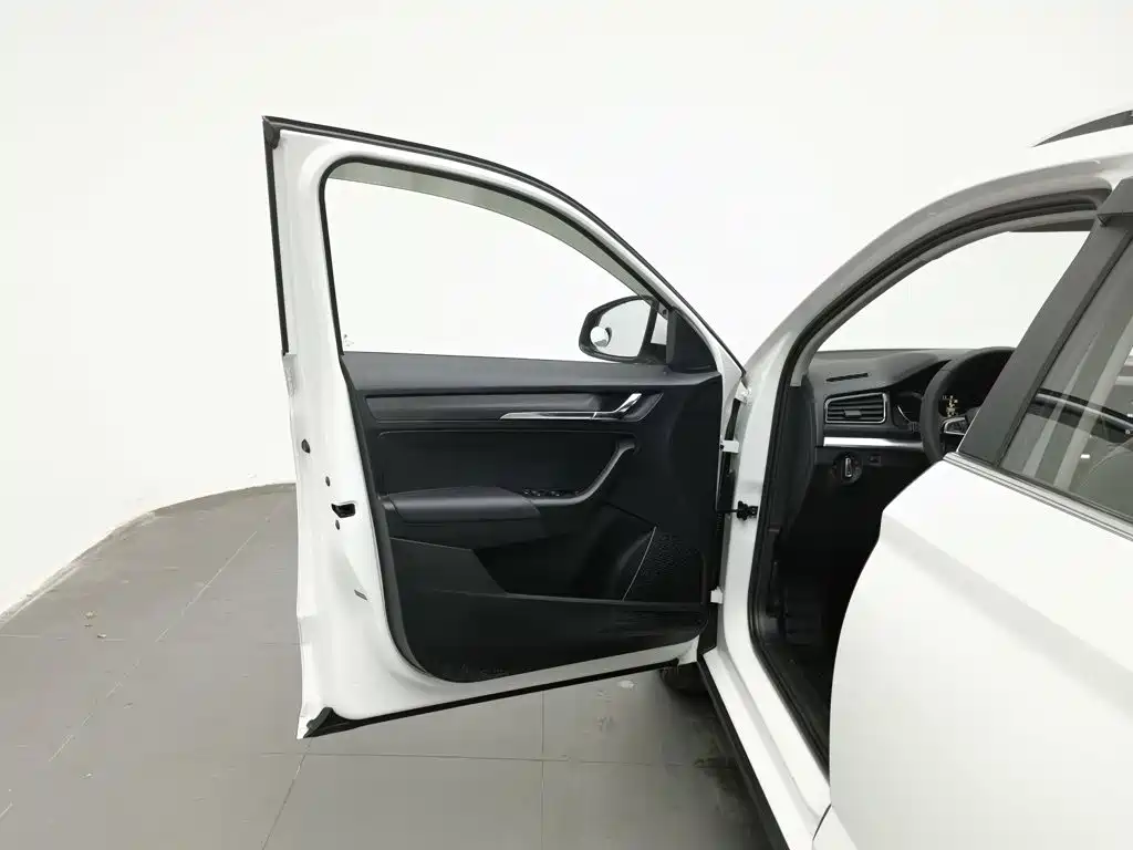 Skoda Kamiq — миниатюра 8