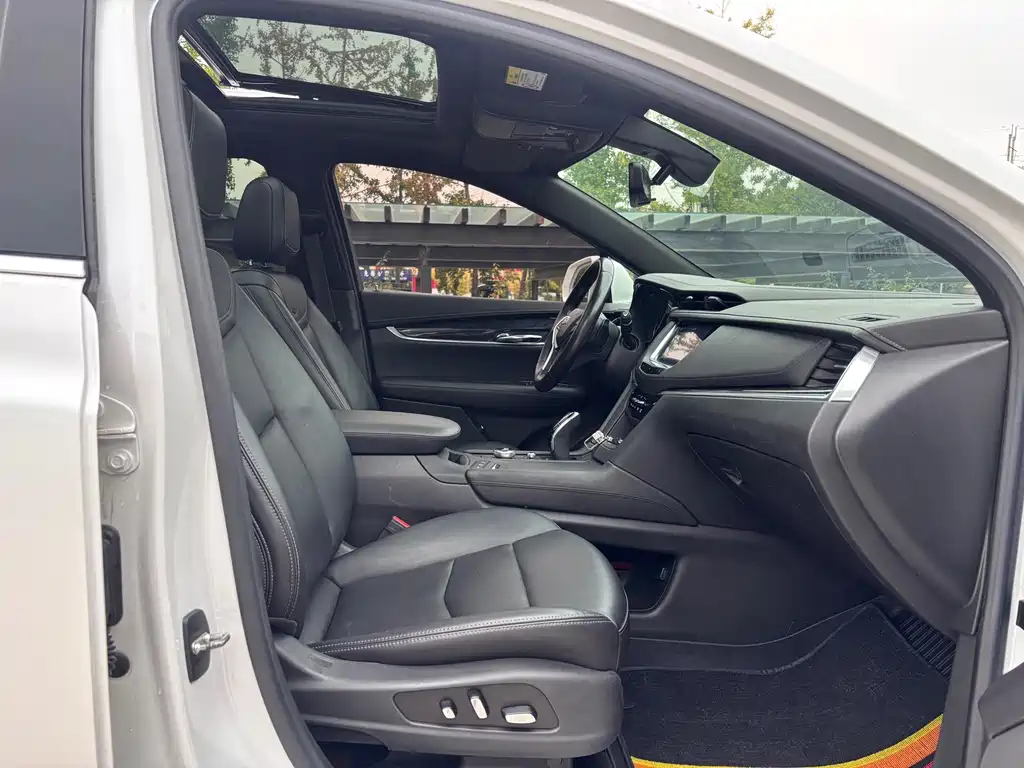 Cadillac XT5 — миниатюра 12