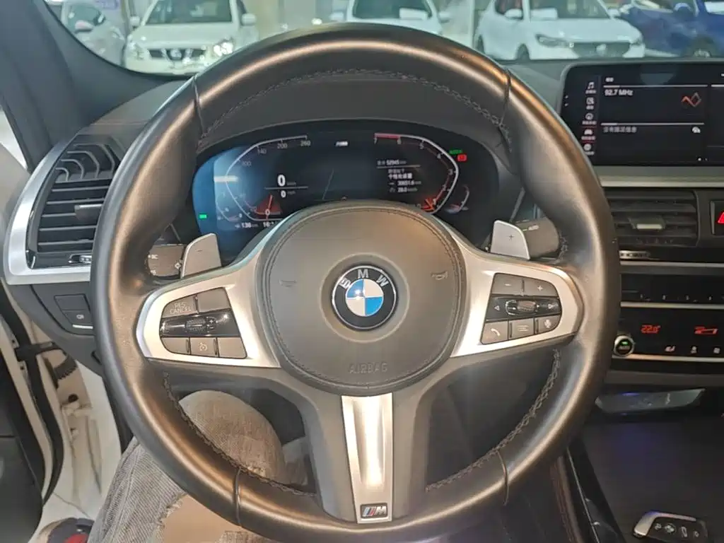 BMW X4 — миниатюра 11
