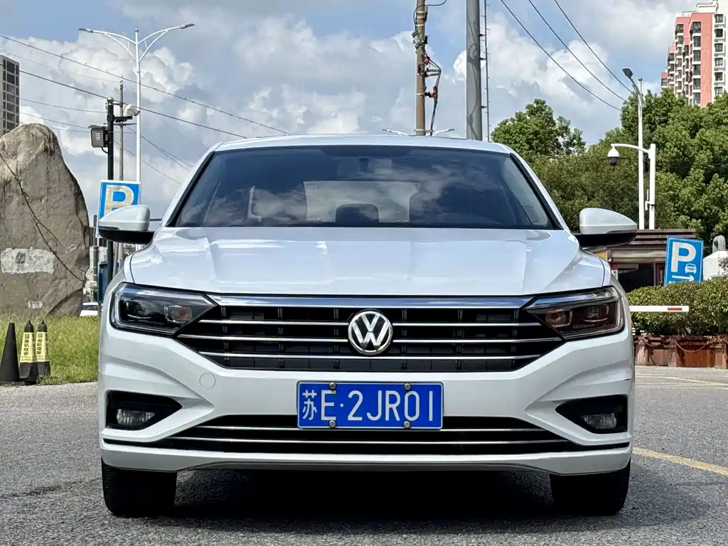 Volkswagen Sagitar