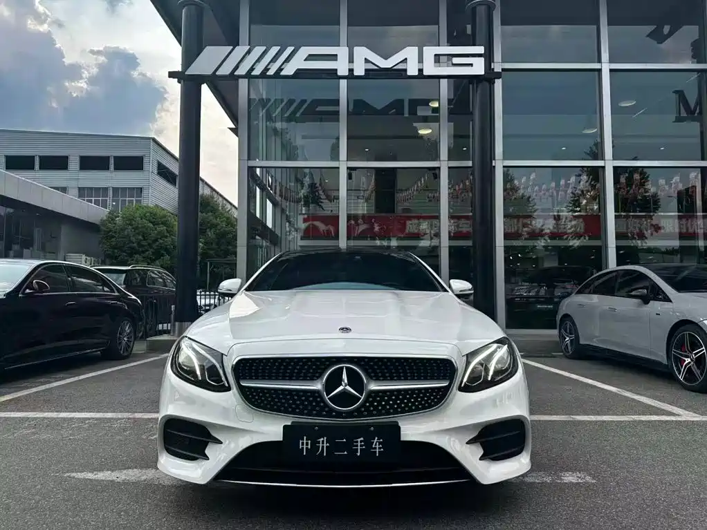 Mercedes-Benz E-Class (Import) — миниатюра 2