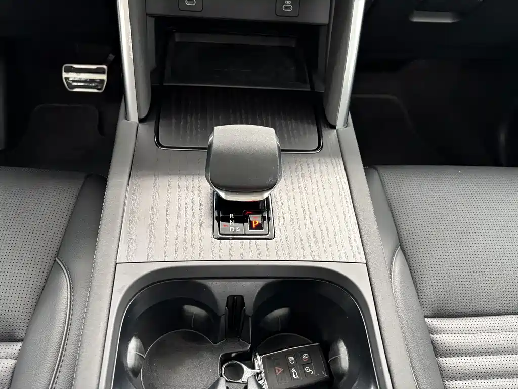 Land Rover Discovery Sport — миниатюра 19