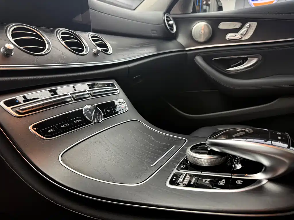Mercedes-Benz E-Class E 2016 E 300 L Sport Fashion