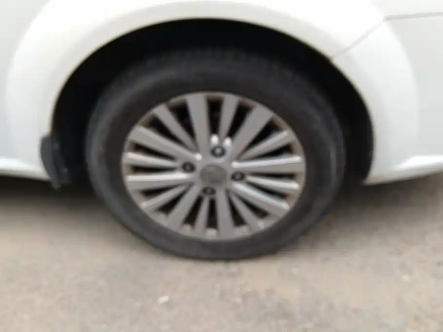Buick Excelle — миниатюра 6