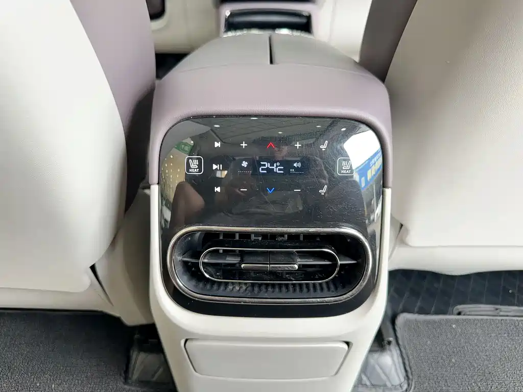 Leapmotor Leapmotor C11 — миниатюра 21