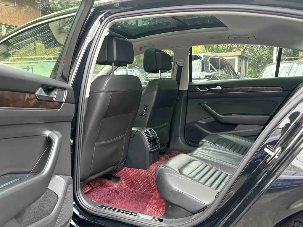 Volkswagen Magotan 2018 330TSI DSG Luxury
