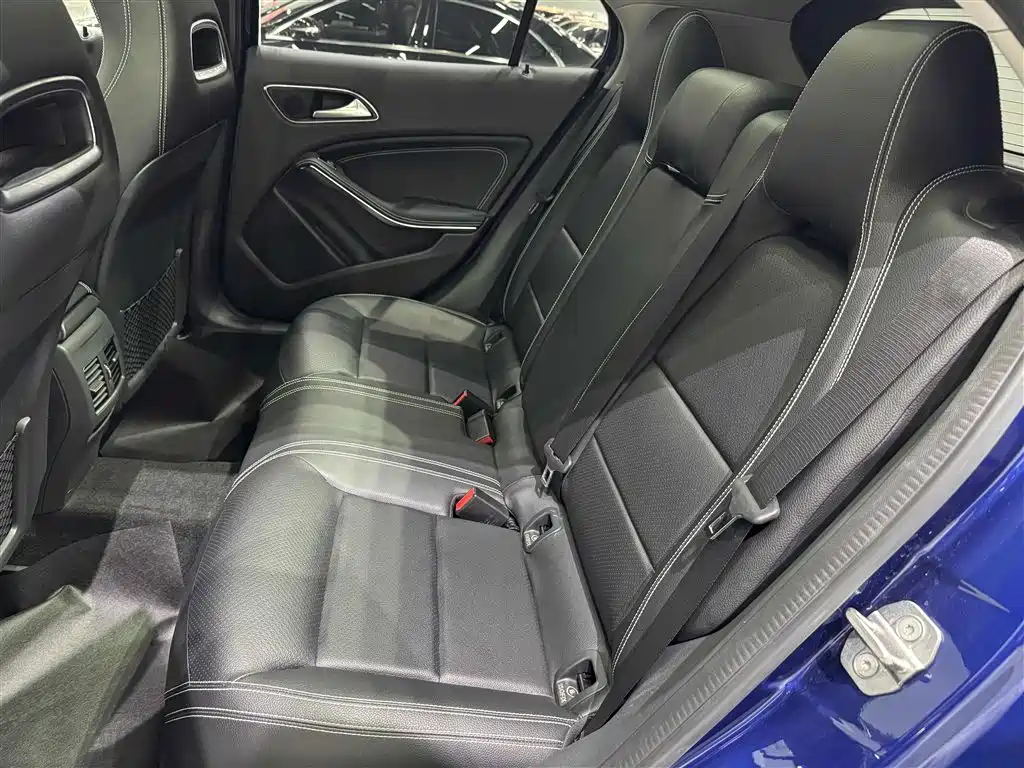 Mercedes-Benz GLA — миниатюра 23