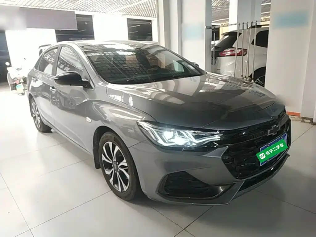Chevrolet Monza — миниатюра 4