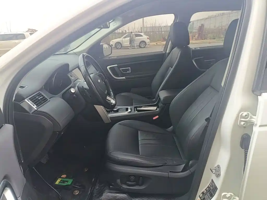 Land Rover Discovery Sport — миниатюра 11
