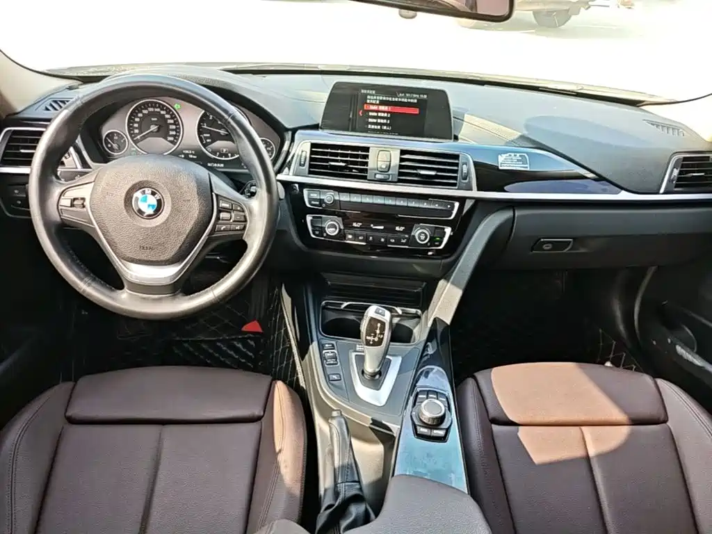 BMW 3 Series — миниатюра 6