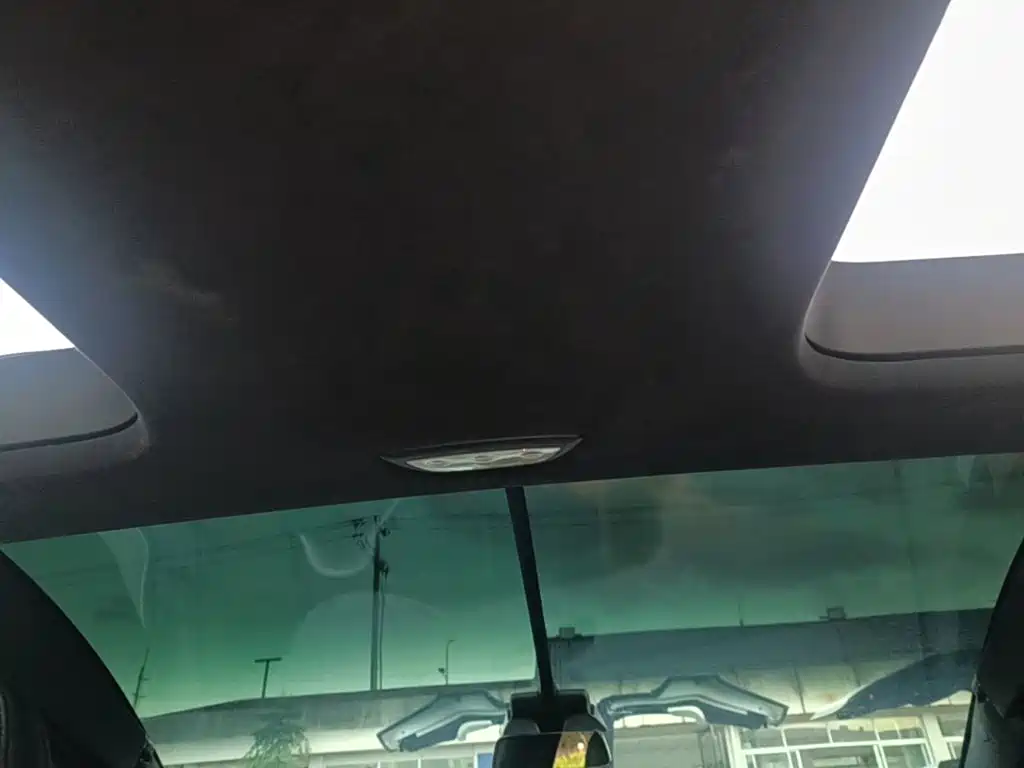 Tesla Model X — миниатюра 18