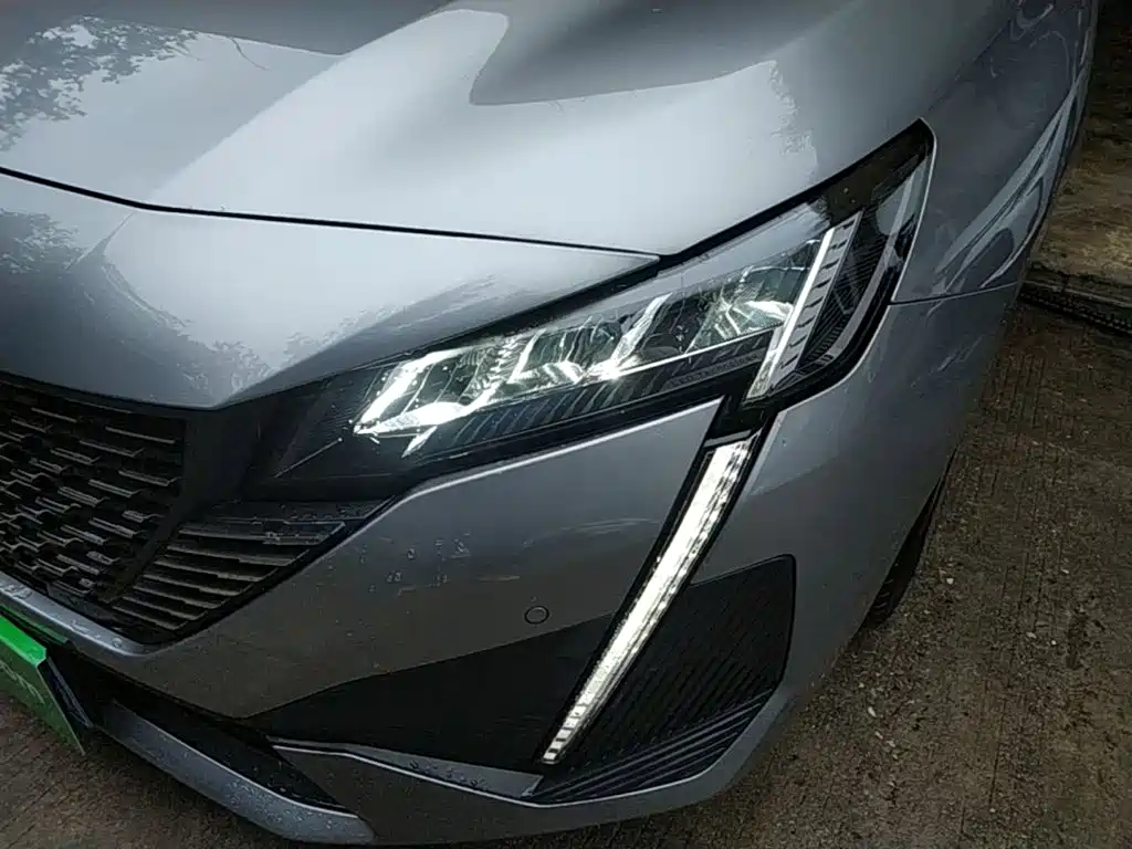 Peugeot 408 — миниатюра 24