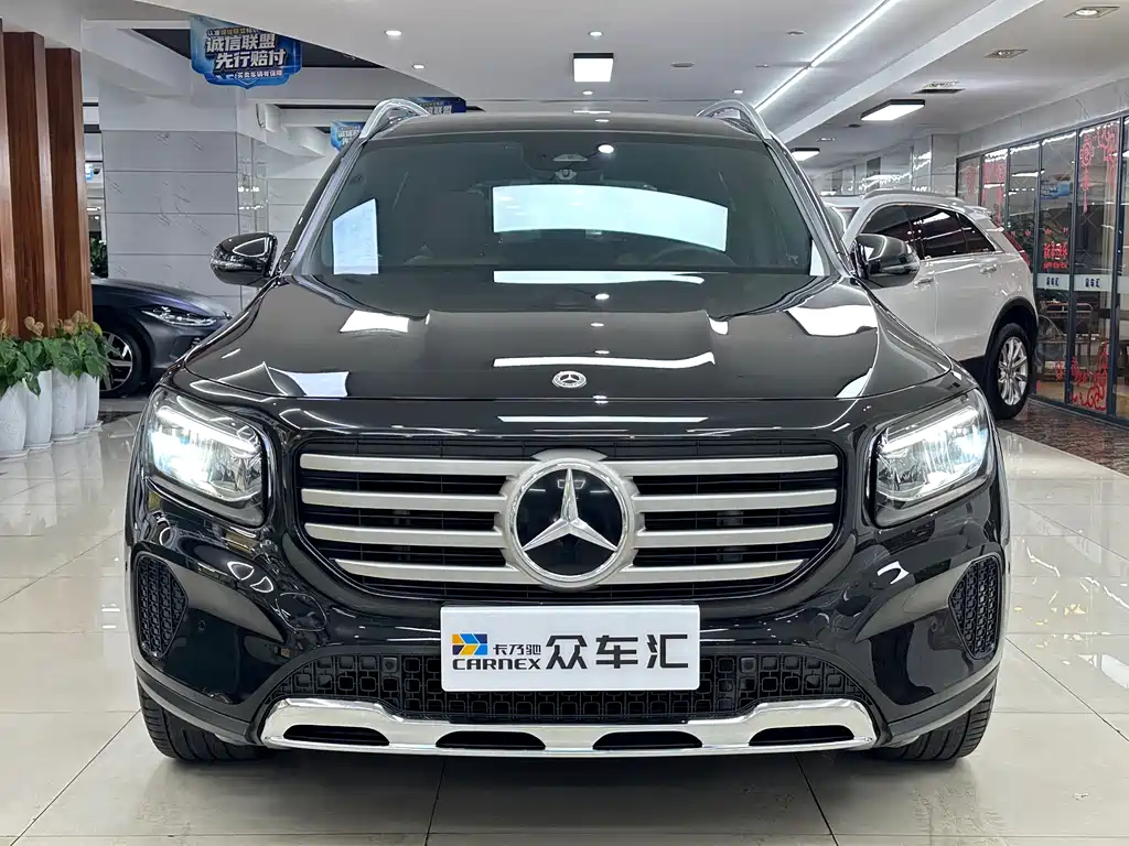 Mercedes-Benz GLB — миниатюра 2