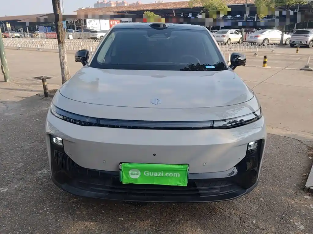 Leapmotor Leapmotor B10 — миниатюра 3