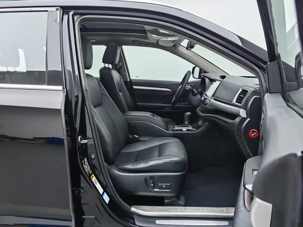 Toyota Highlander — миниатюра 23