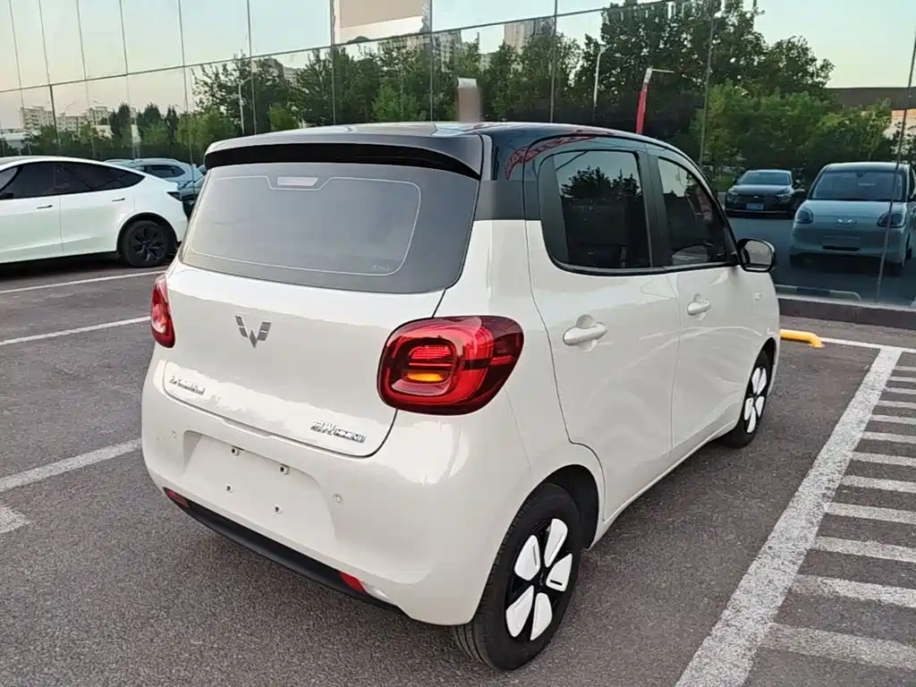 Wuling MINIEV — миниатюра 7