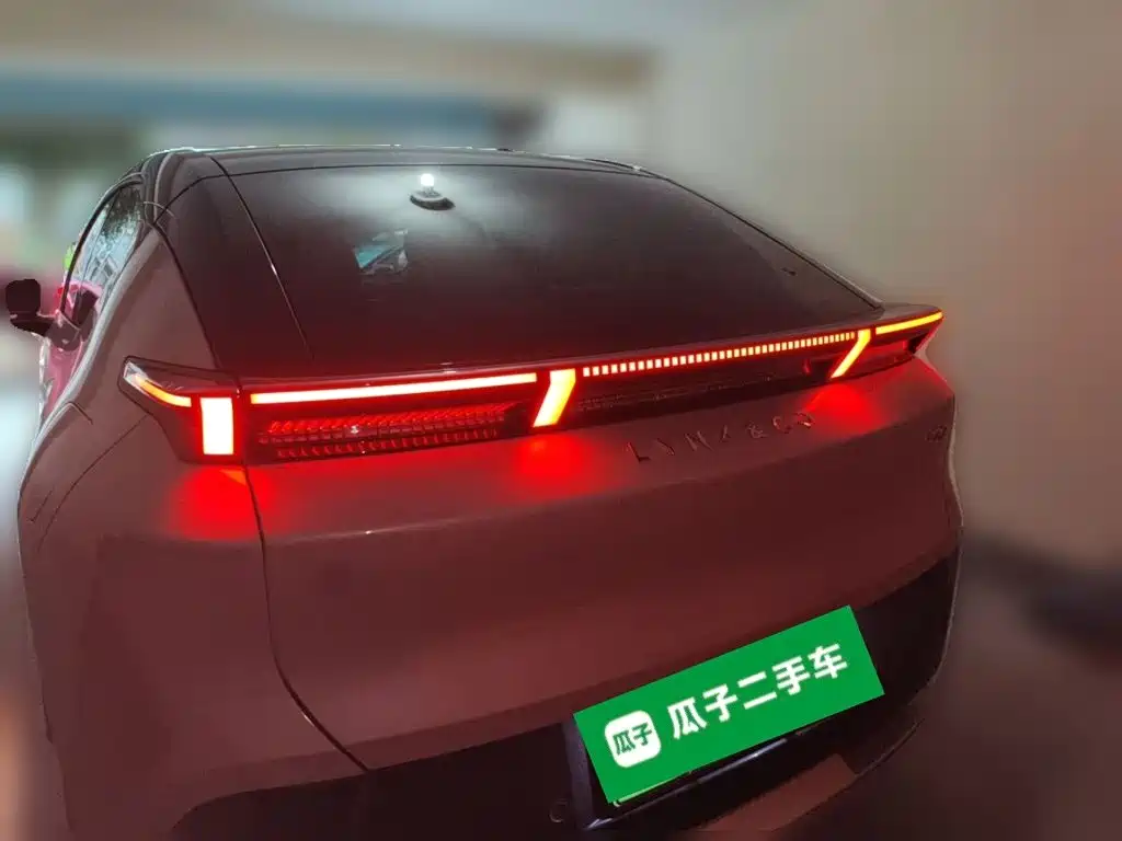 Lynk & Co Z20 — миниатюра 3
