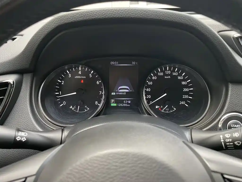 Nissan X-Trail — миниатюра 4
